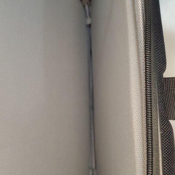 Elegant Black Laptop Bag - Picture 6 of 12